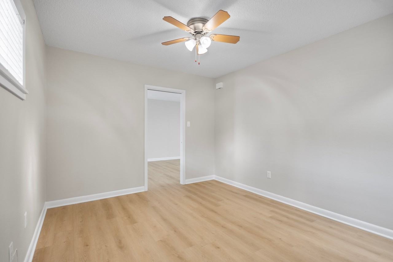 901 Raguet St #7 - Photo 7 of 12