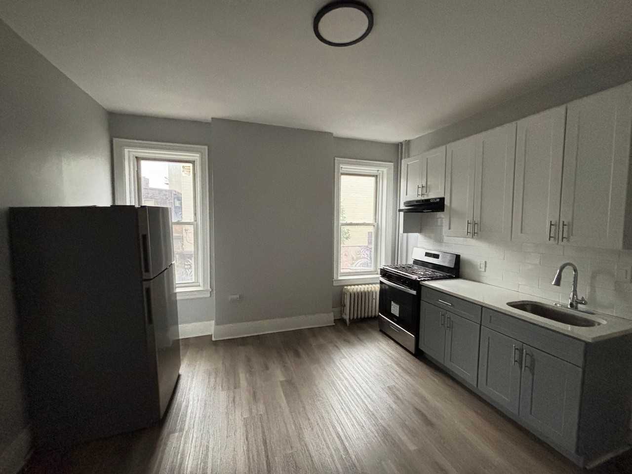 401 Central Ave - Photo 5 of 5