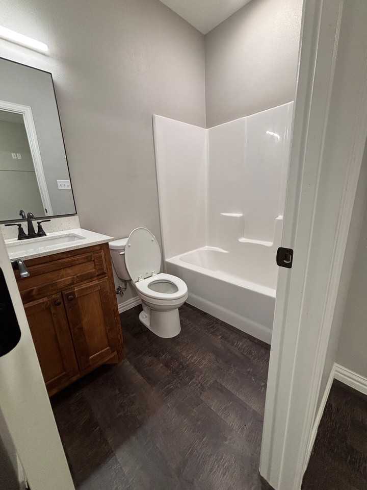 1136 W Shirley St #102 - Photo 4 of 15