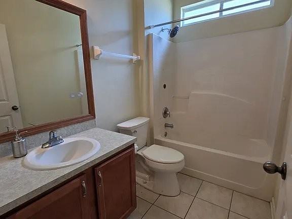 5531 Hampton Woods Way - Photo 6 of 20