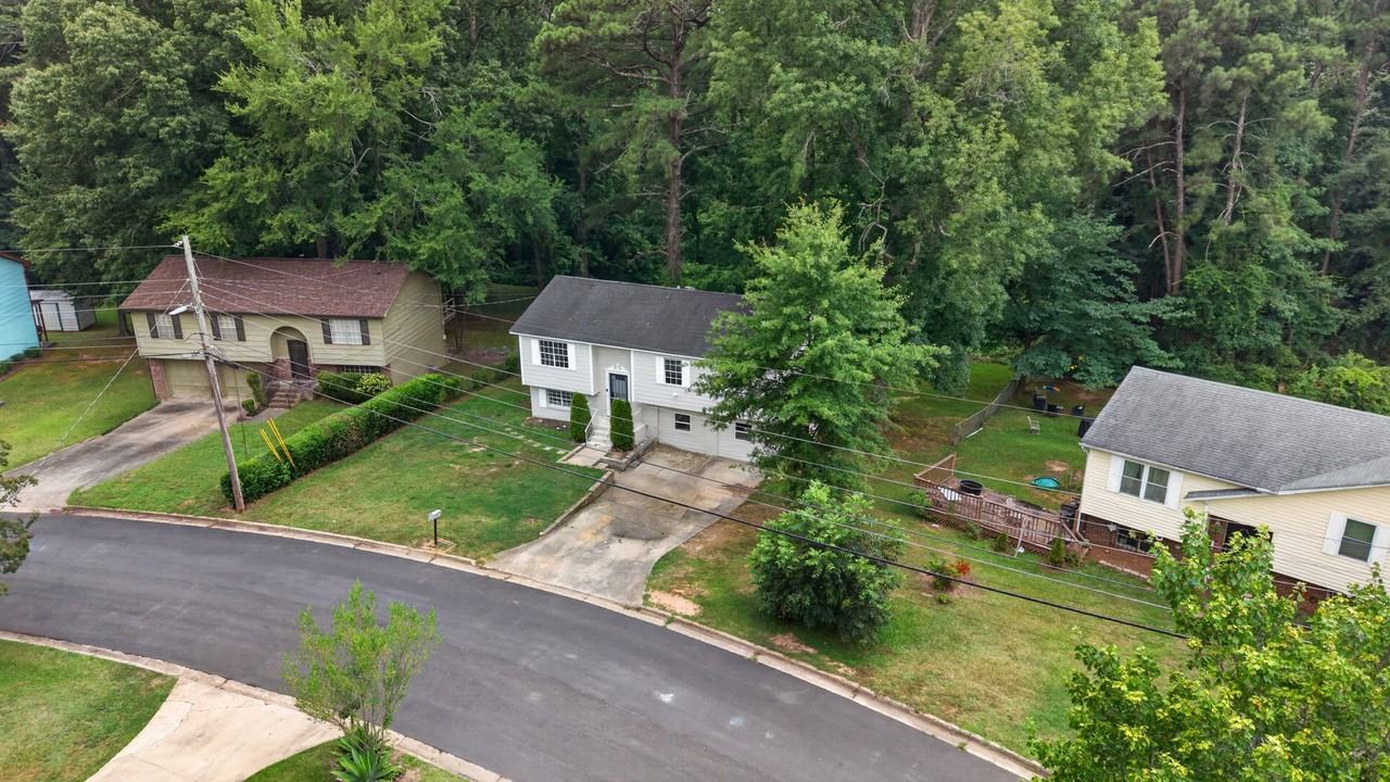 9175 Settlers Grove Rd Ne - Photo 2 of 20
