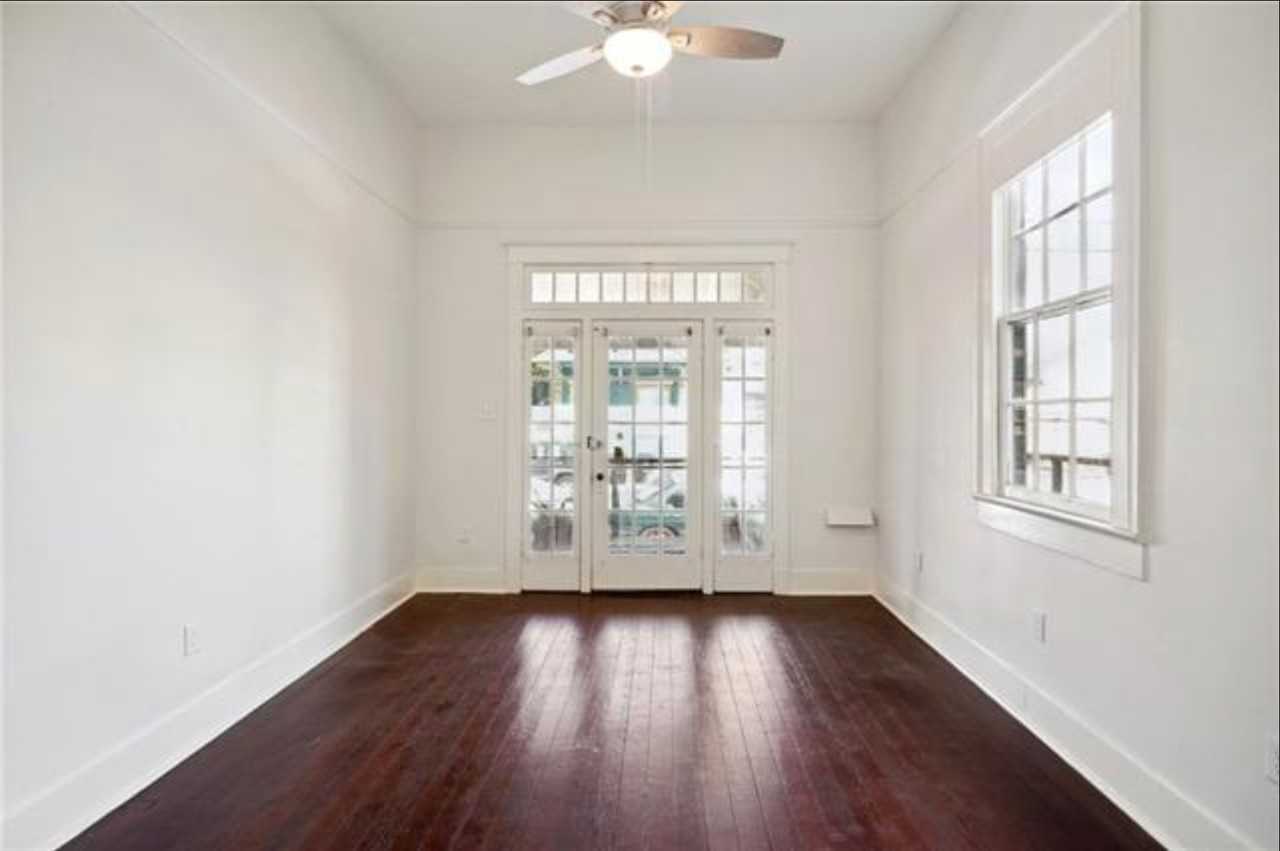 814 Gallier St - Photo 3 of 12