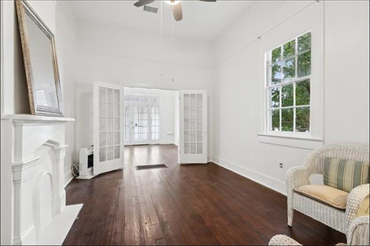 814 Gallier St - Photo 6 of 12