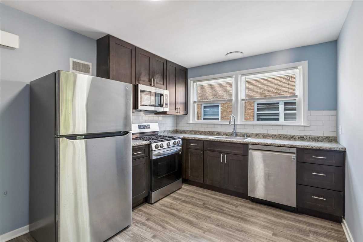 9116 Keating Ave #2B - Photo 4 of 10