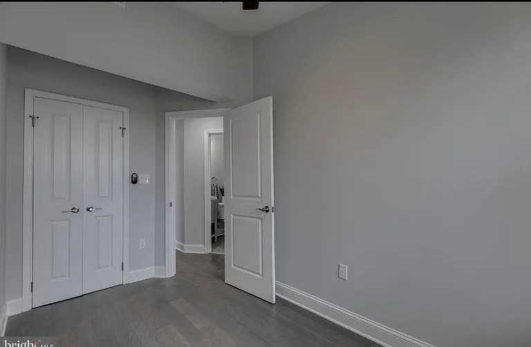 5520 B St Se - Photo 4 of 12