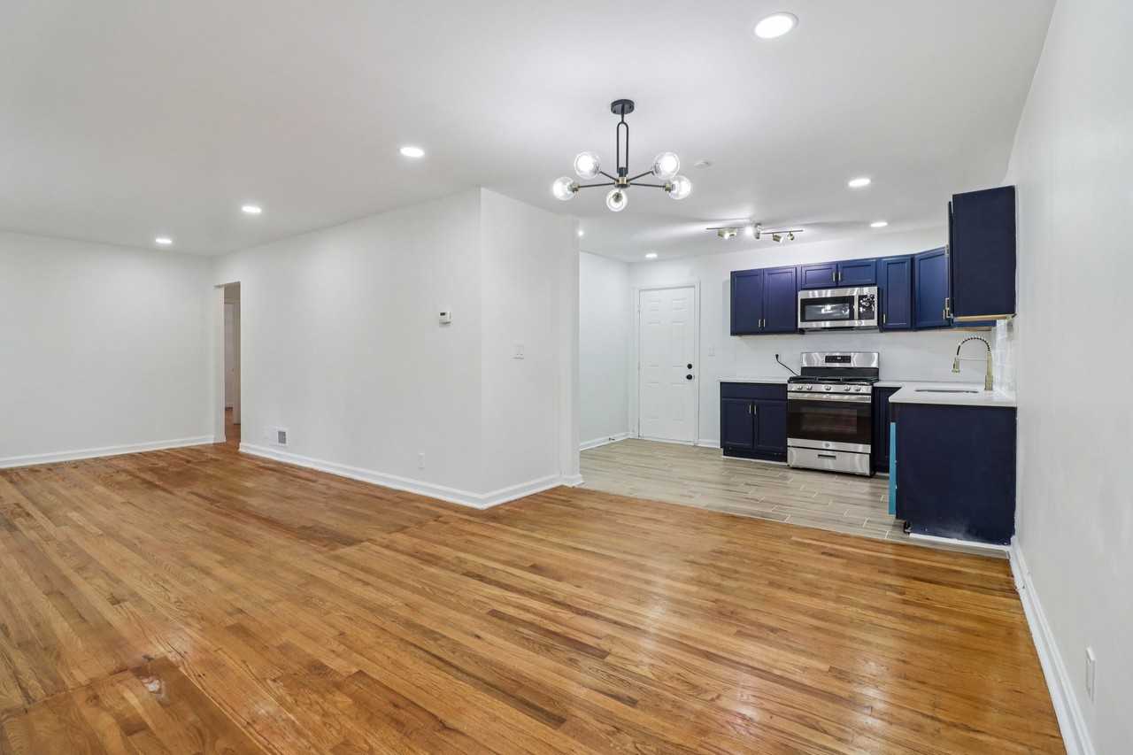 3159 Bobolink Dr #1 - Photo 2 of 9