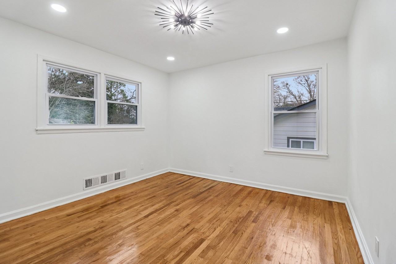 3159 Bobolink Dr #1 - Photo 3 of 9