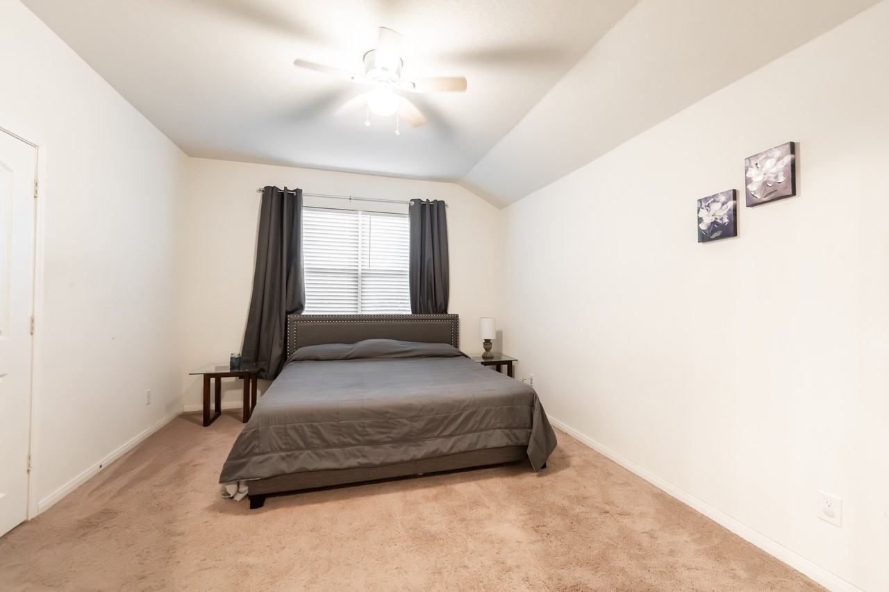 6210 Underwood Way - Photo 7 of 19