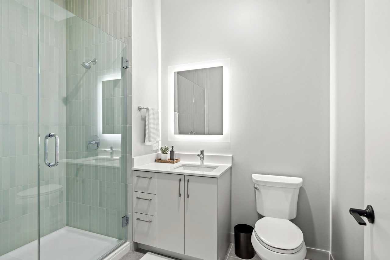 1049 W Jackson Blvd - Photo 4 of 12