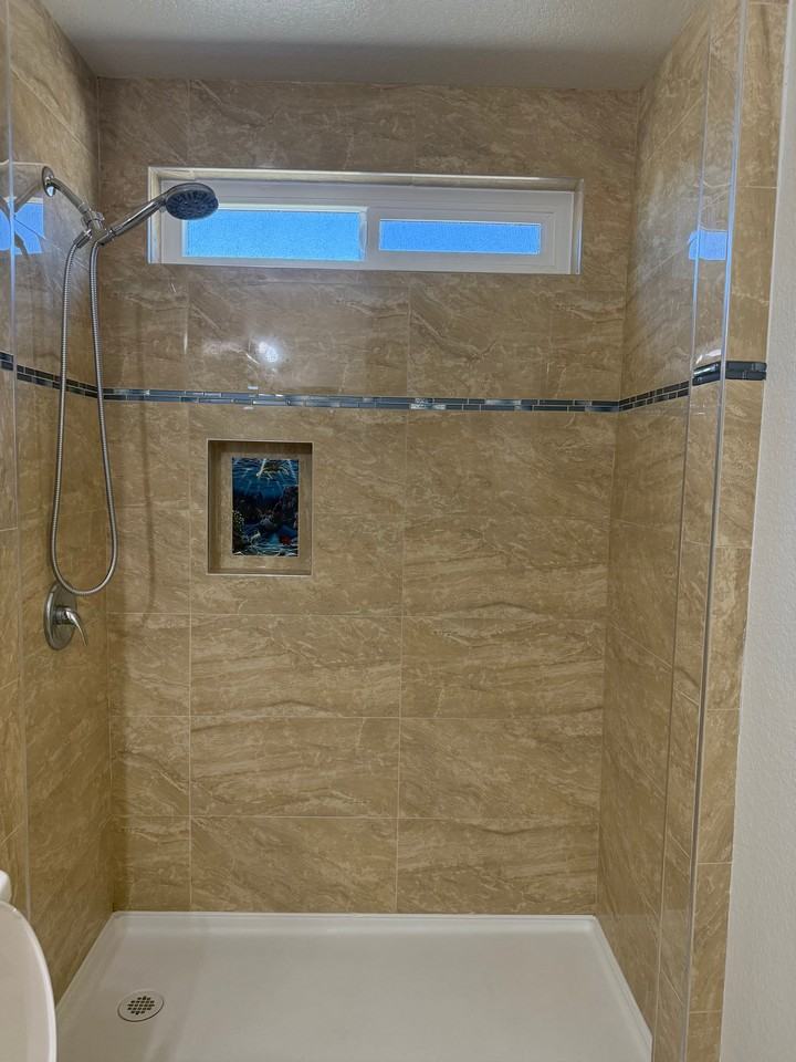 16321 Siskiyou Rd #3 - Photo 5 of 13