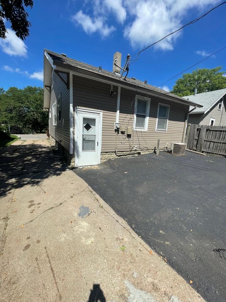 3603 Northwest Dr - Photo 6 of 18