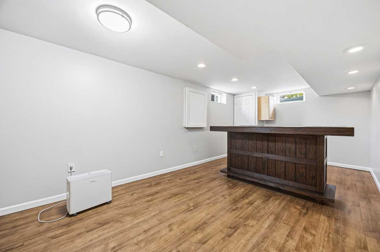 3033 Jamestown Dr - Photo 6 of 20