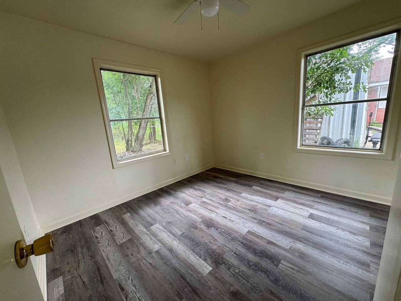 5855 Clayton Dr - Photo 6 of 10