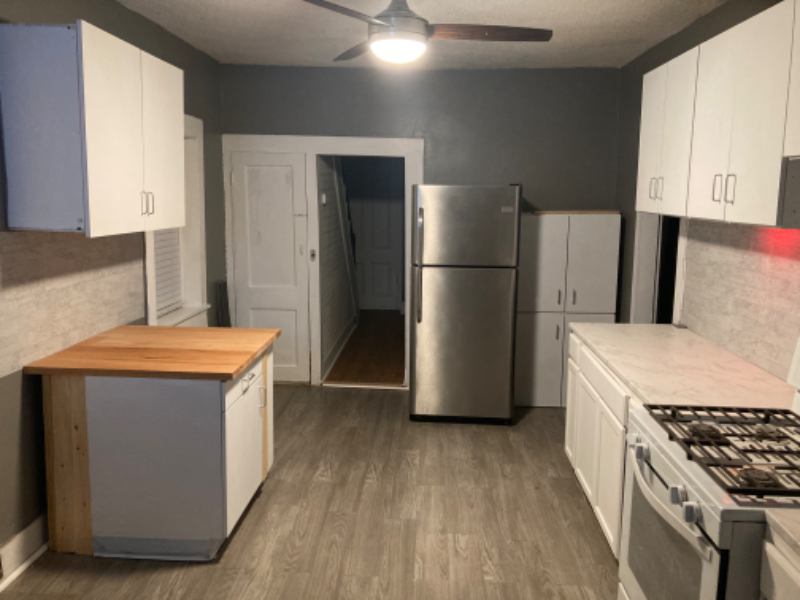 286 Bloomfield Ave - Photo 7 of 15