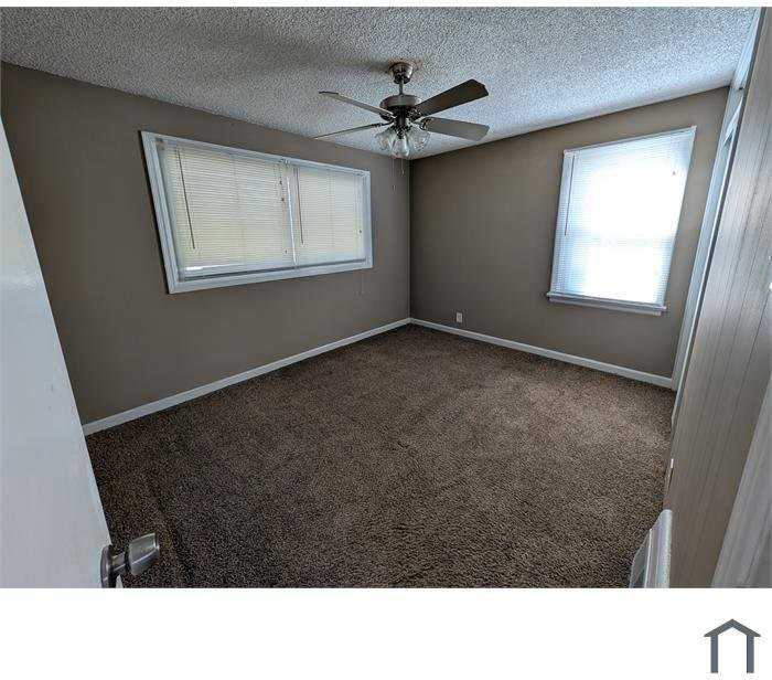 750 Kelvin Dr - Photo 3 of 8