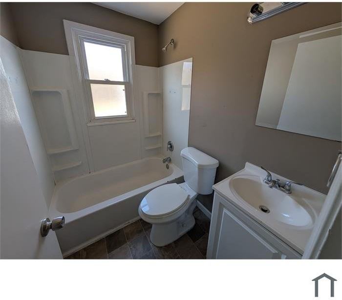 750 Kelvin Dr - Photo 4 of 8