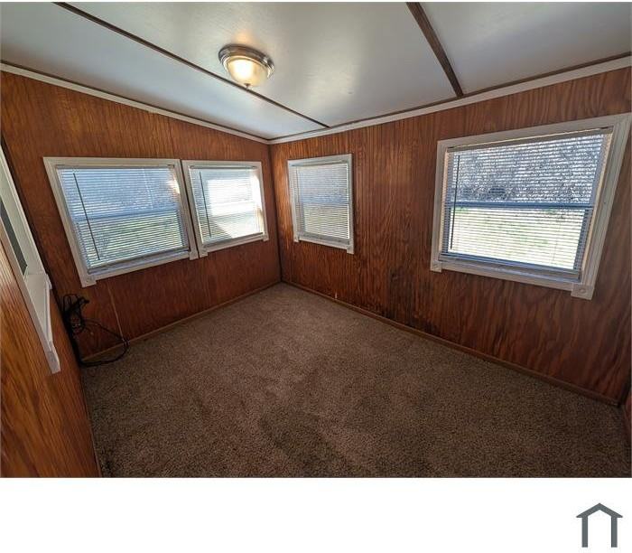 750 Kelvin Dr - Photo 7 of 8