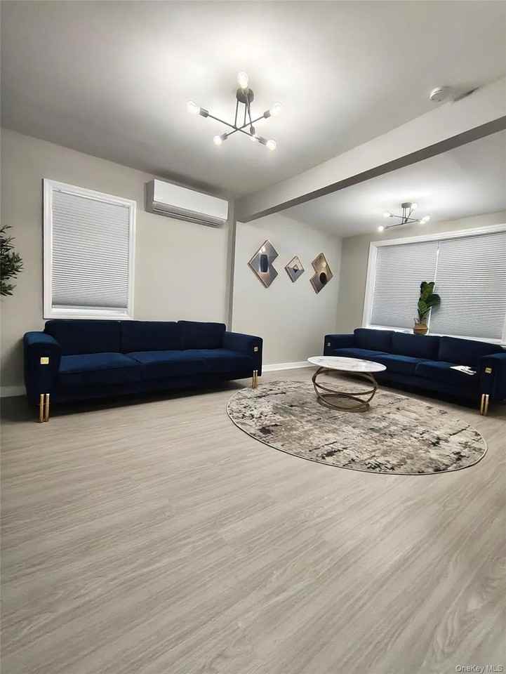133 Lincoln Ave - Photo 7 of 8