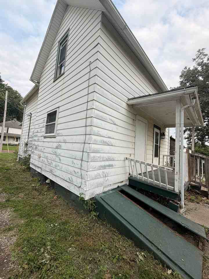 235 S Whitesboro St - Photo 3 of 20