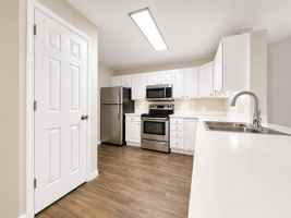 featured image of 100 Gethings Cir #406