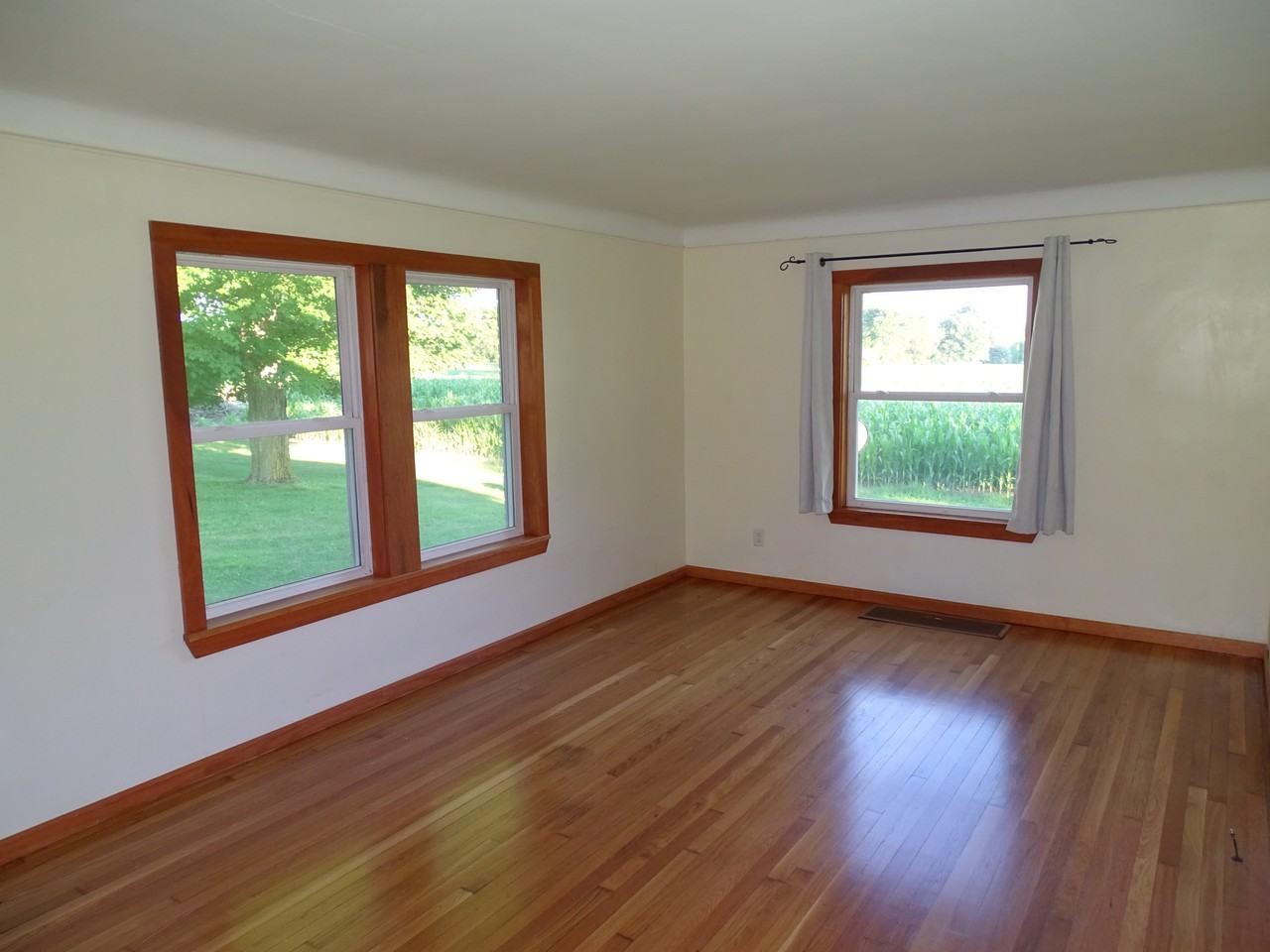 11370 Somerset Rd #NA - Photo 4 of 16