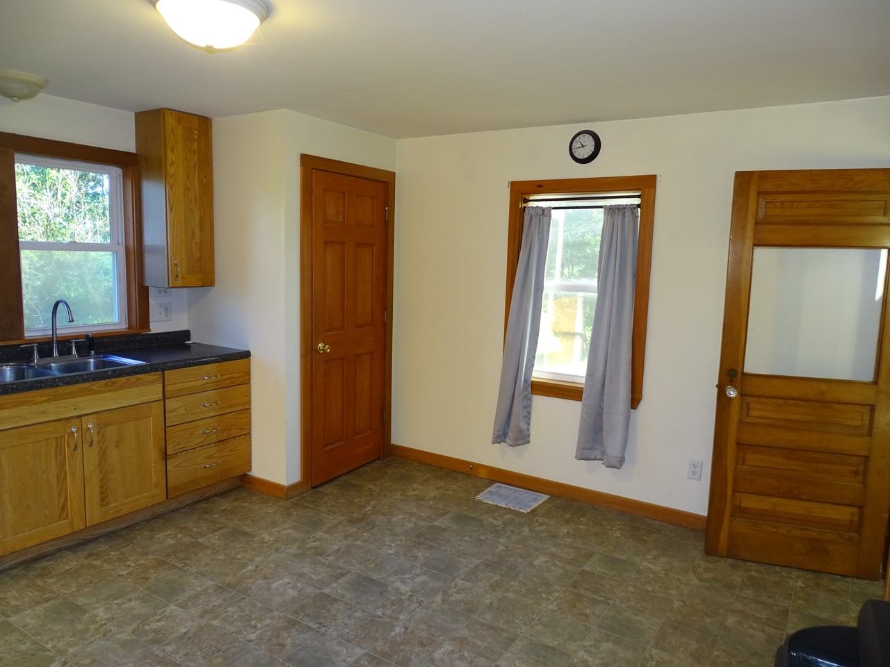 11370 Somerset Rd #NA - Photo 7 of 16