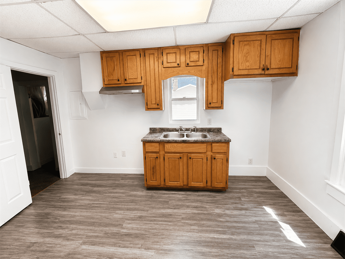 4032 Lewis Ave #NA - Photo 3 of 18
