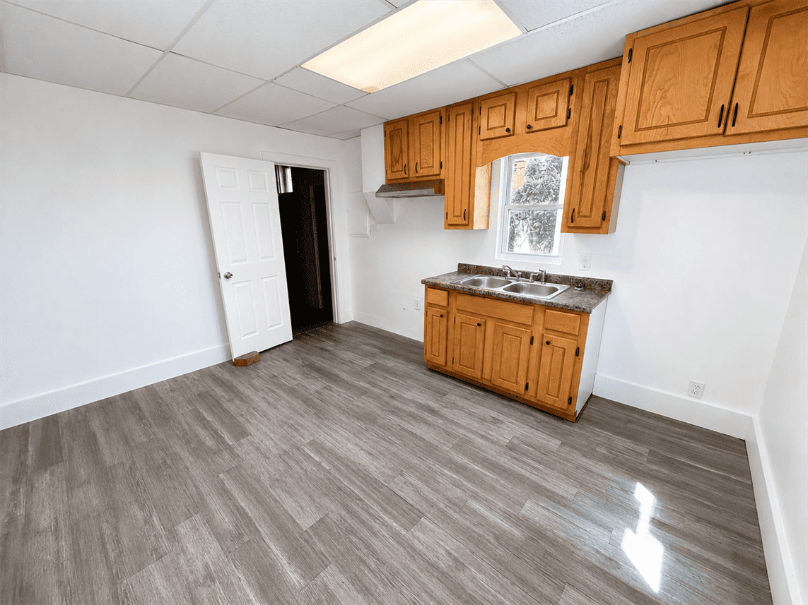 4032 Lewis Ave #NA - Photo 4 of 18