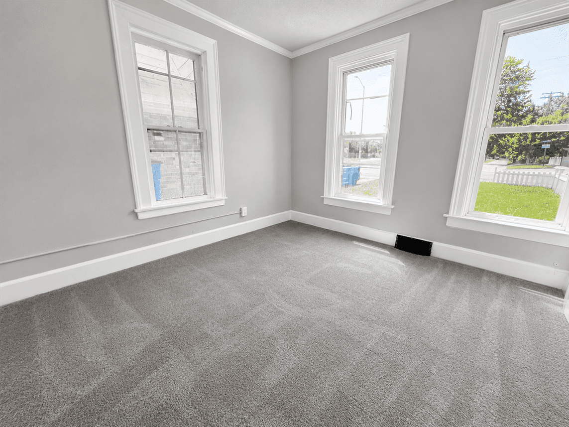 4032 Lewis Ave #NA - Photo 6 of 18