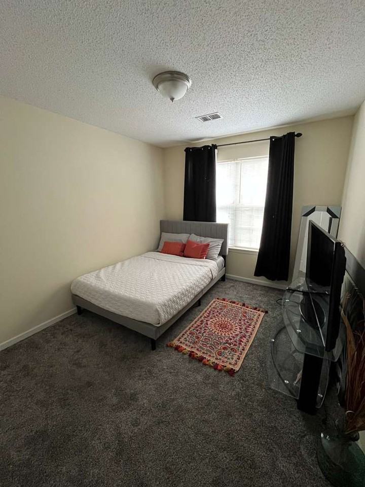 6956 Gallant Cir Se #23 - Photo 7 of 10