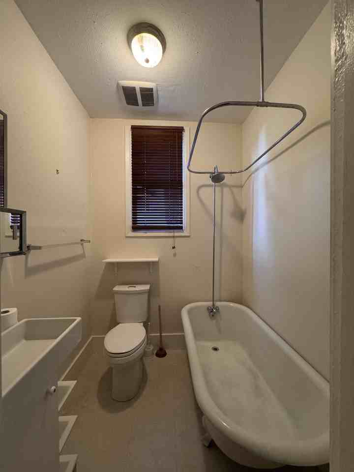 1120 Se Lincoln St #A - Photo 5 of 7