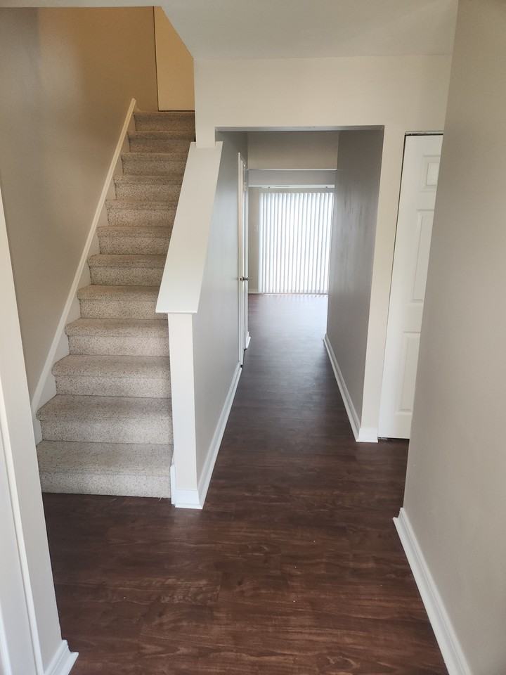 1025 Oaklyn Ct #1025 - Photo 4 of 17