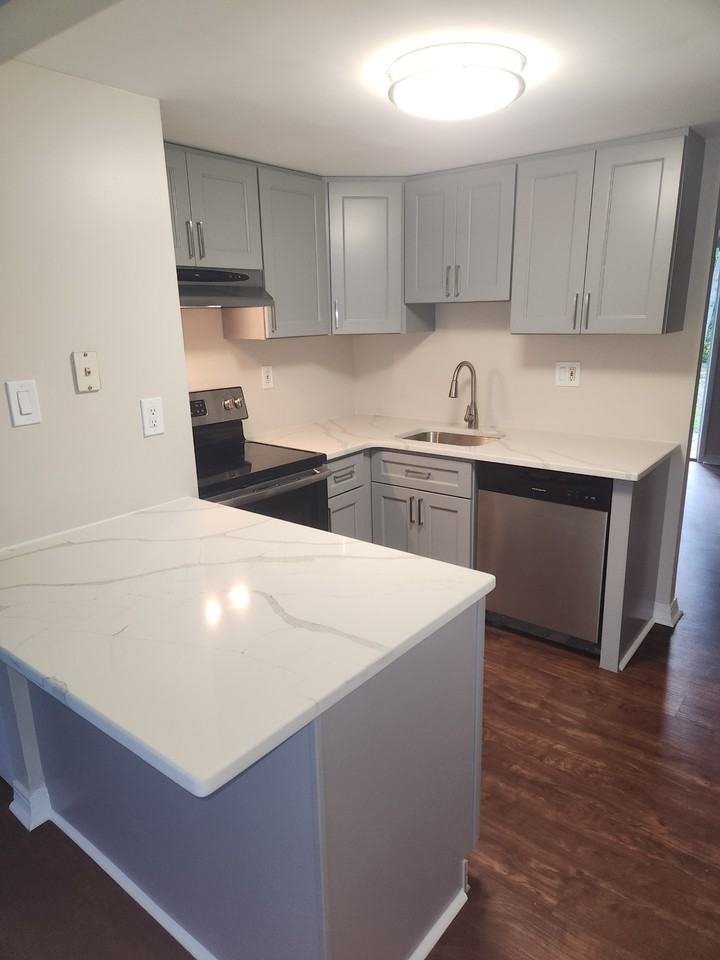 1025 Oaklyn Ct #1025 - Photo 5 of 17