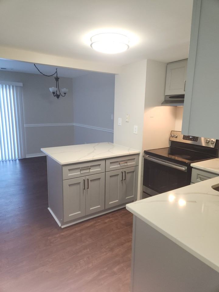 1025 Oaklyn Ct #1025 - Photo 6 of 17