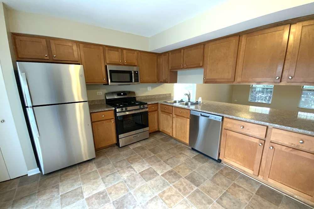 1266 Sebring Cir #NA - Photo 2 of 9