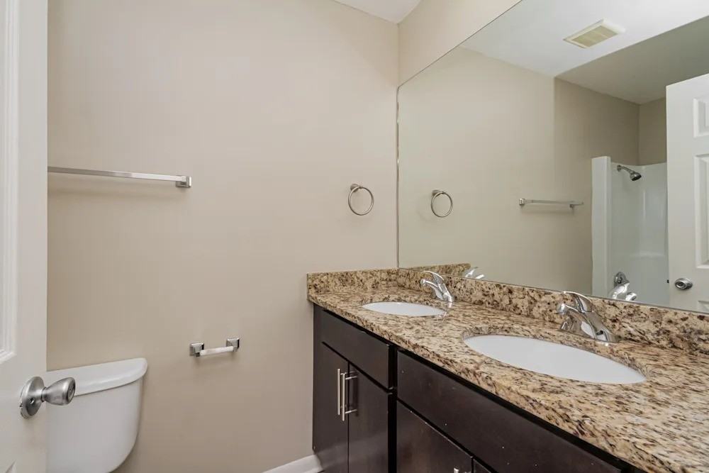 6124 Brookwood Dr #NA - Photo 4 of 8
