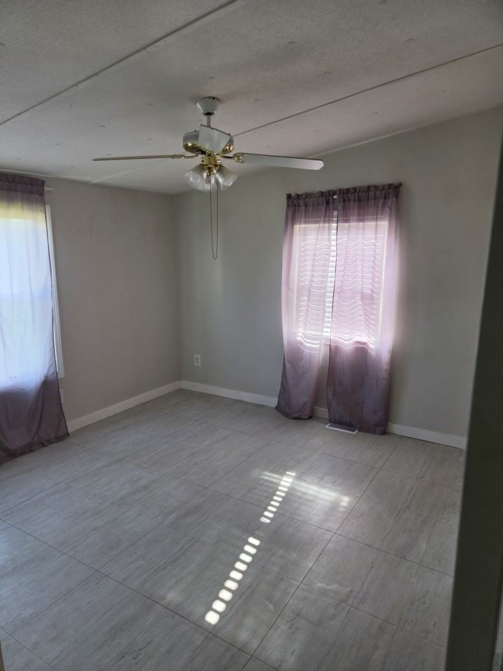 288 Peeler Rd #NA - Photo 5 of 12