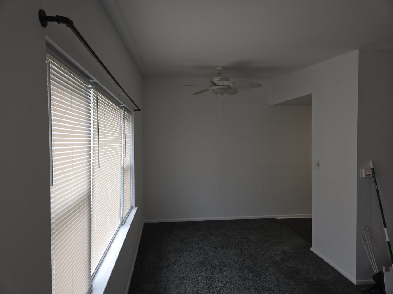 1819 Beyer Ave #B - Photo 6 of 24