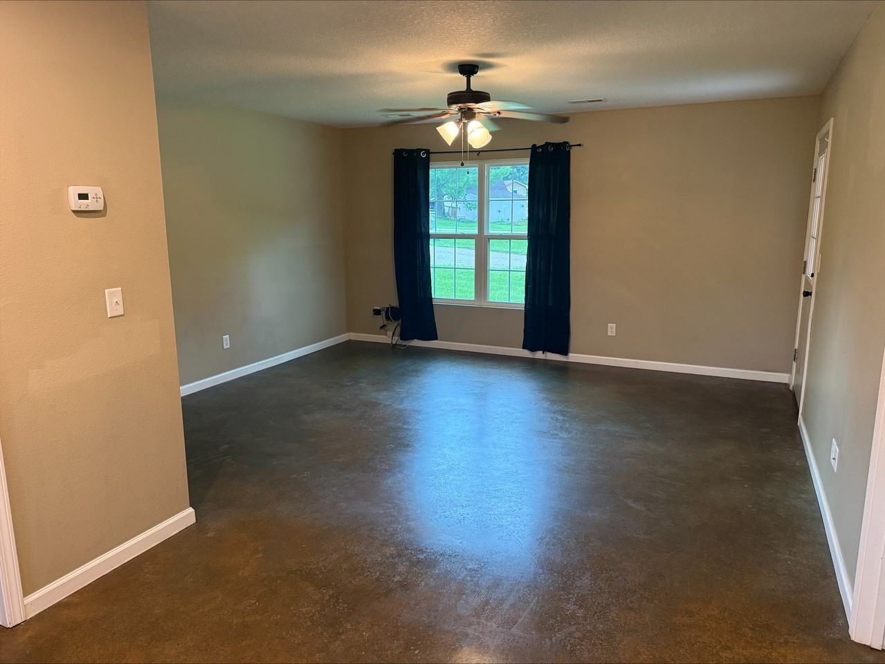 104 Redwood Dr #B - Photo 4 of 12
