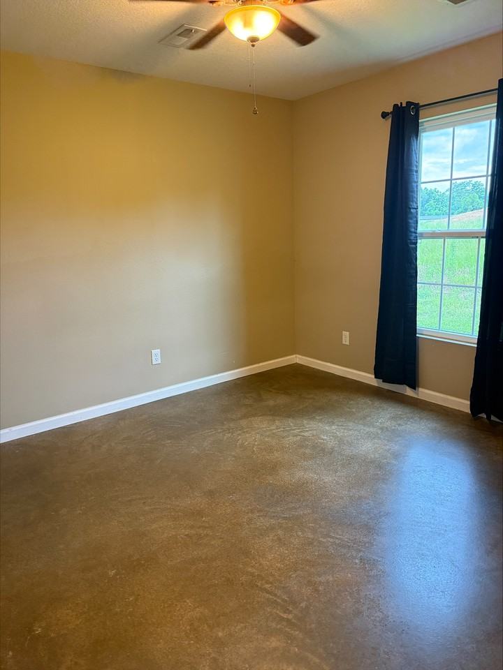 104 Redwood Dr #B - Photo 6 of 12