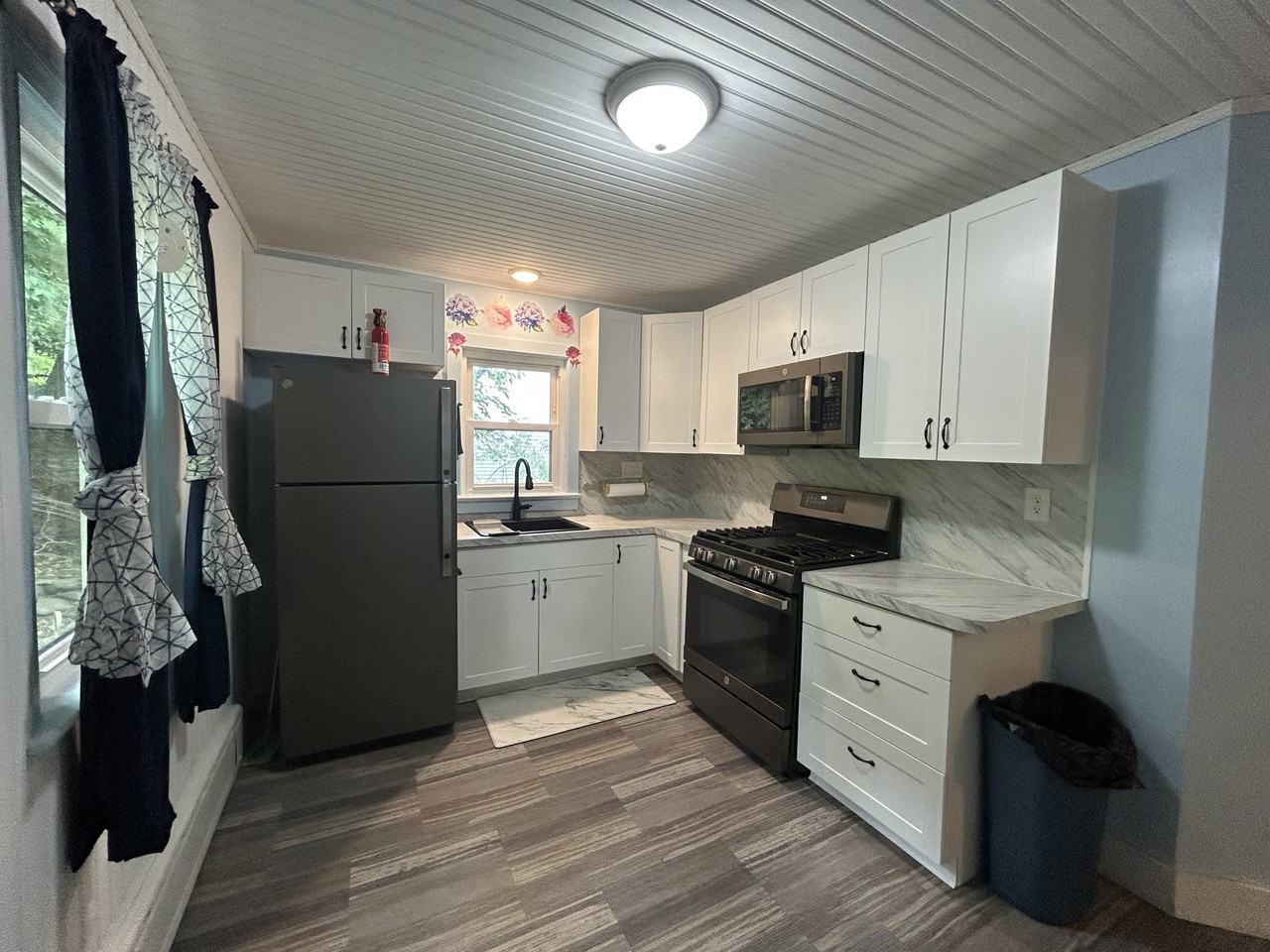 114 Maple Ave #NA - Photo 4 of 17