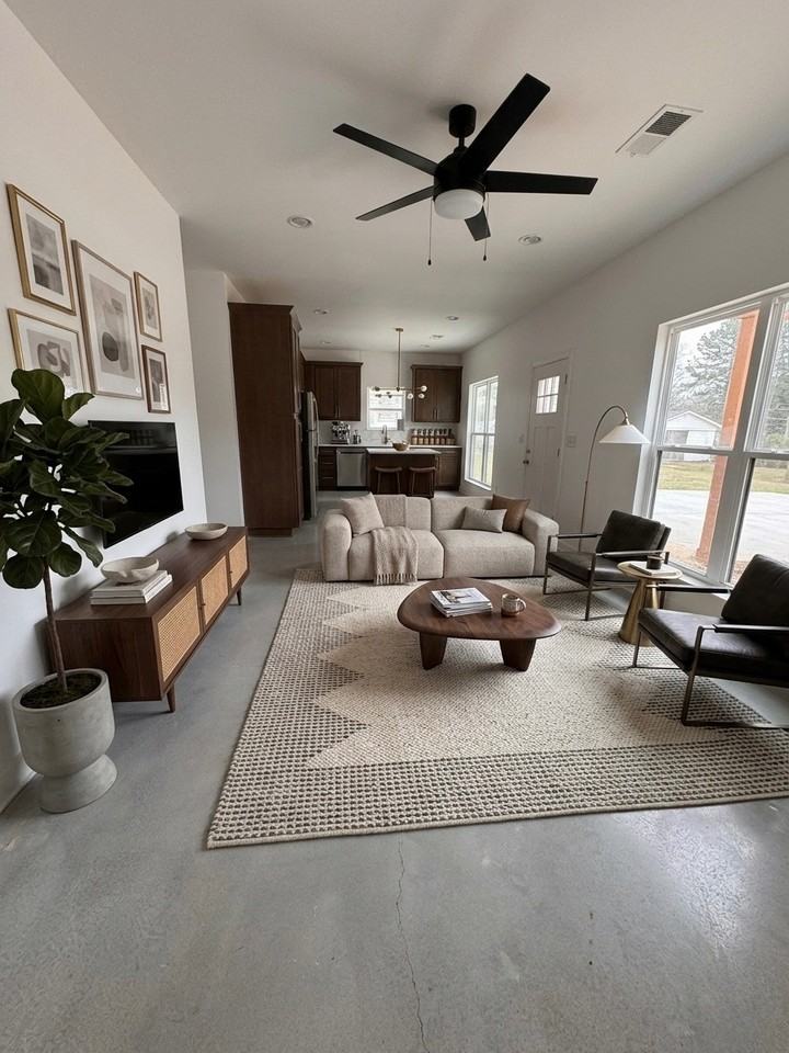 Whitaker Dr #276 - Photo 2 of 8