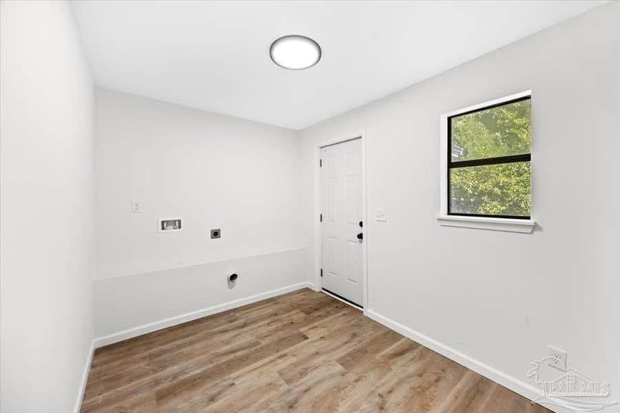 5149 Crestwood Rd #A - Photo 5 of 17