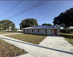 featured image of 2710 Avenue E #B