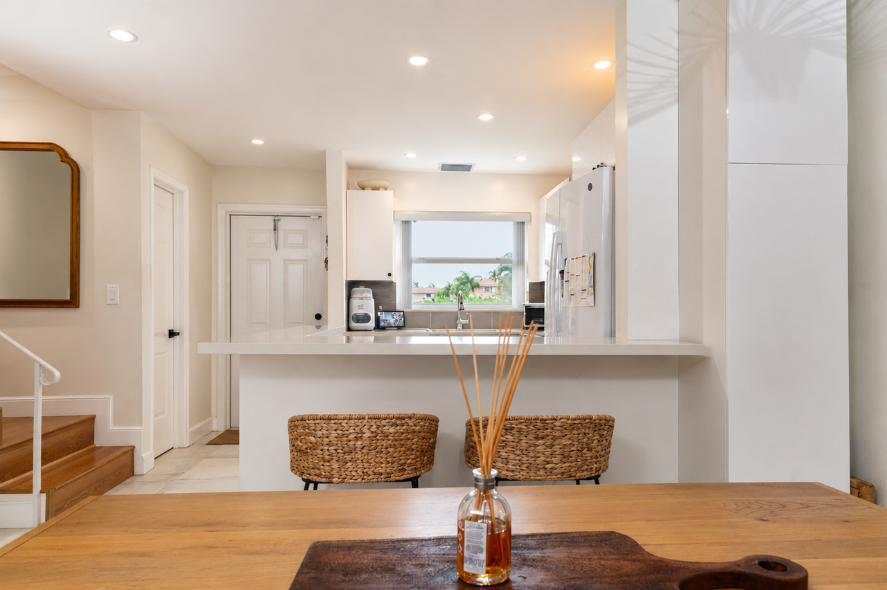 450 Se 7th St #232 - Photo 5 of 37