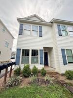 featured image of 1327 N Bronough St