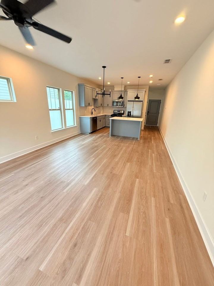 1327 N. Bronough St. - Photo 2 of 27