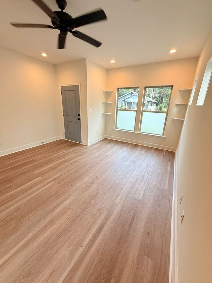 1327 N. Bronough St. - Photo 4 of 27