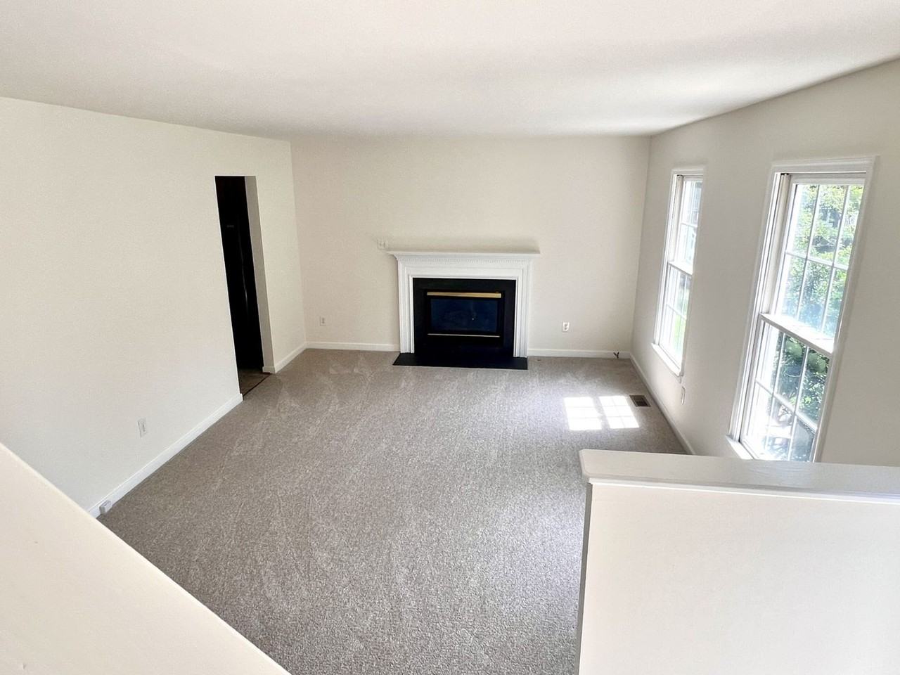 5633 Lake Sharon Dr - Photo 2 of 12