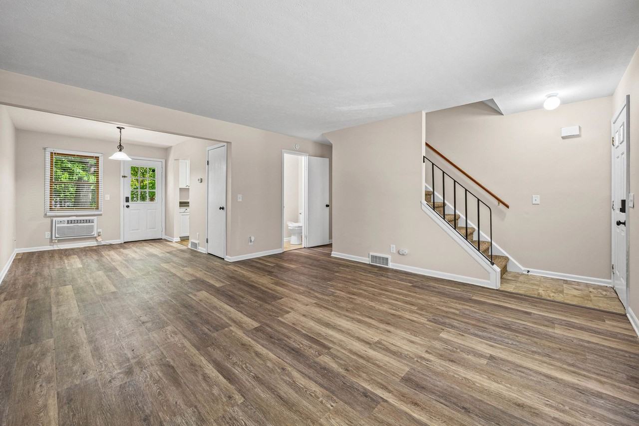 419 Britton Road - Photo 4 of 23